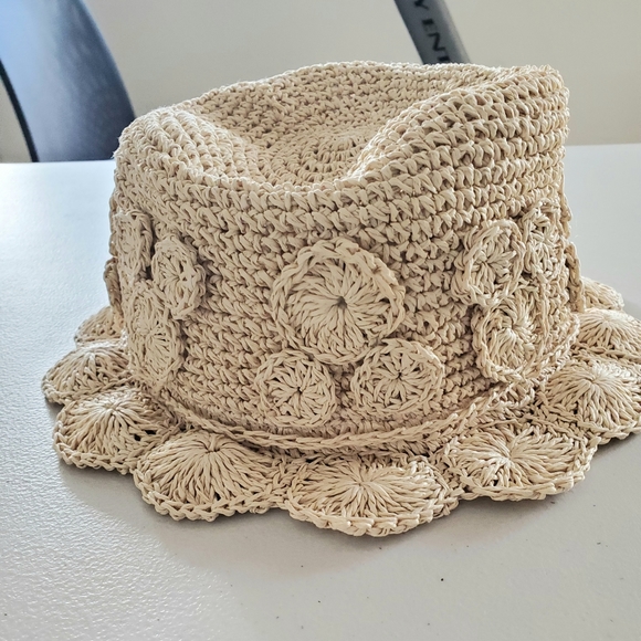 Super Cute Adult Disney Straw Hat - Picture 2 of 7